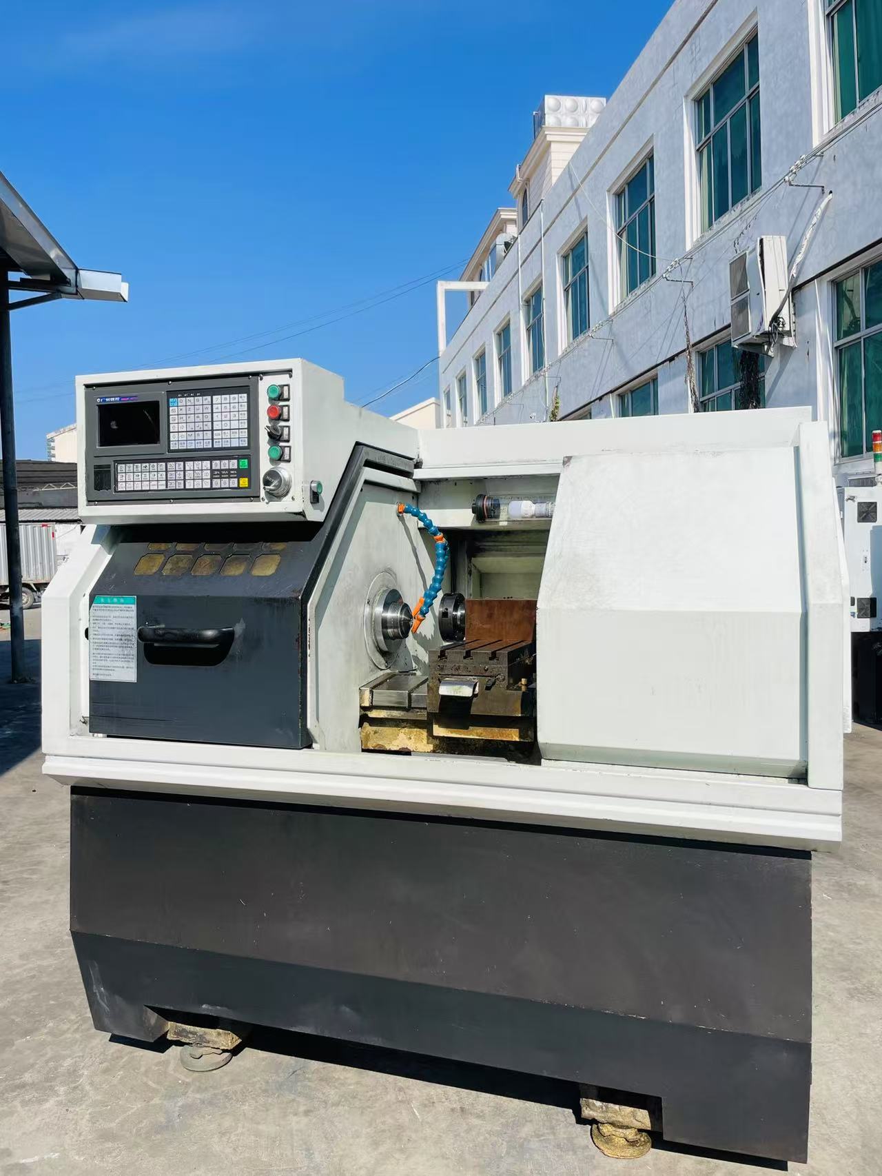 同款2臺0640數控車方機床 配廣數980tb3系統,伺服主軸帶飛刀盤動力頭